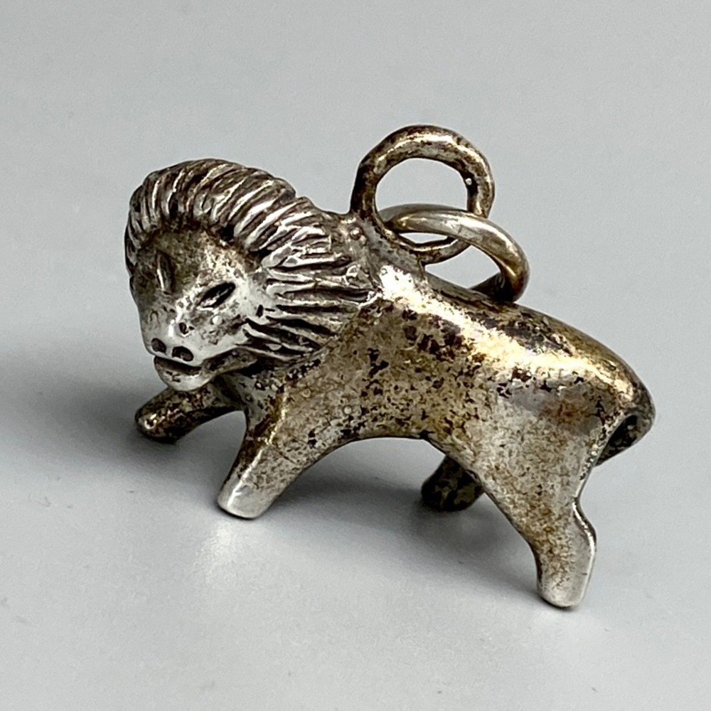 Vintage Sterling Lion Pendant Charm 3D